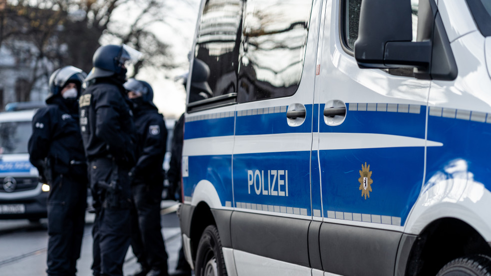 Terrormerényletre készült két tinédzser Németországban, a mészárlást holnap hajtották volna végre