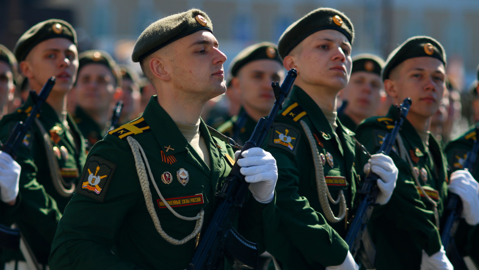  Menekültnek álcázott orosz katonák hatolhatnak be a balti országok területére?