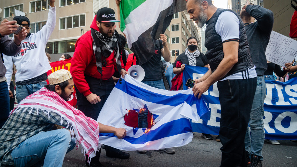 Felmérés: az izraeliek 80 százaléka inkább marad külföldön, még ha nő is az antiszemitizmus