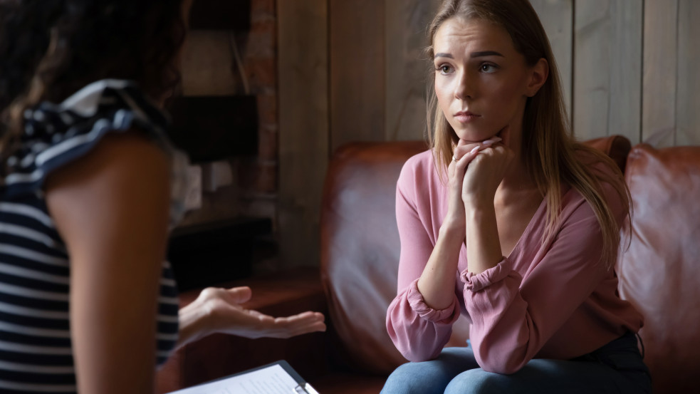 Spanyolországban mostantól bűncselekménynek számít az abortuszt választó nők ’zaklatása’