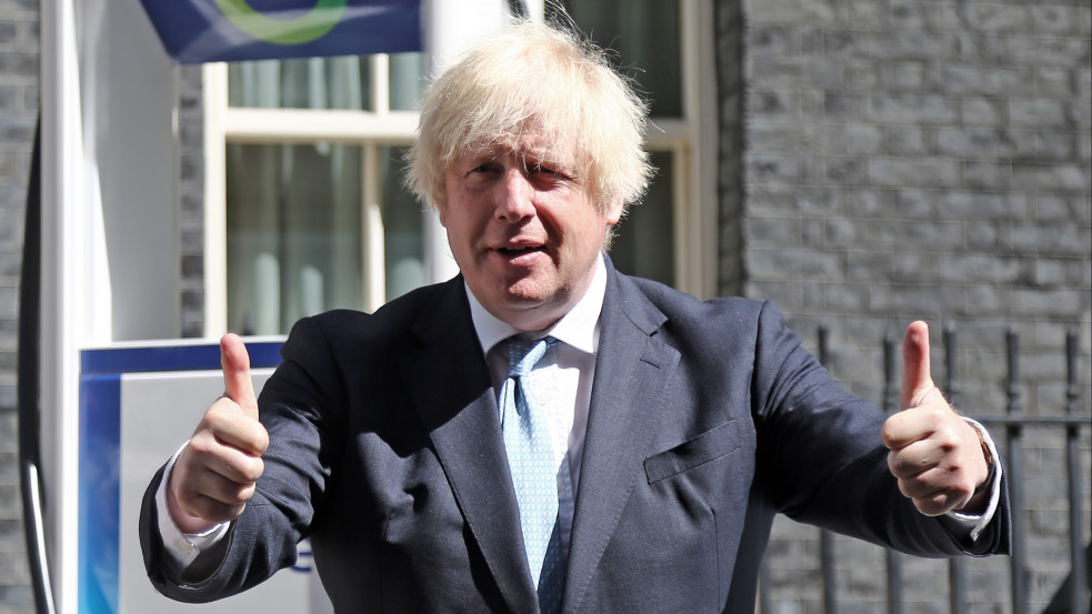 Már a sajátjai is azt kérik Boris Johnsontól, hogy mondjon le