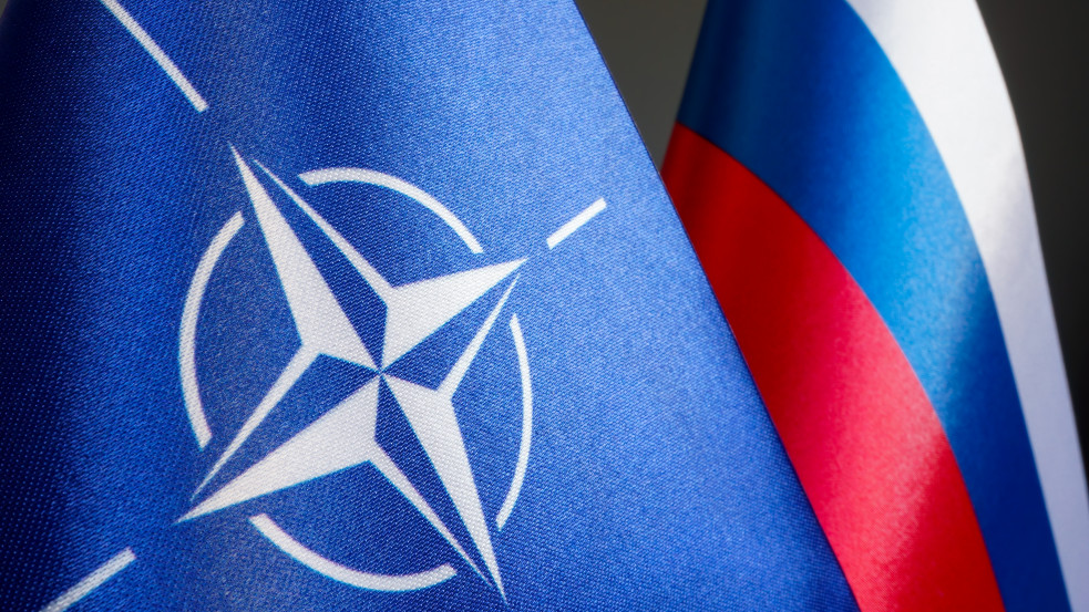 A NATO üzent Moszkvának: elutasítják a felelőtlen nukleáris retorikát, és nem ismerik el  a ma kezdődő „színlelt népszavazást”
