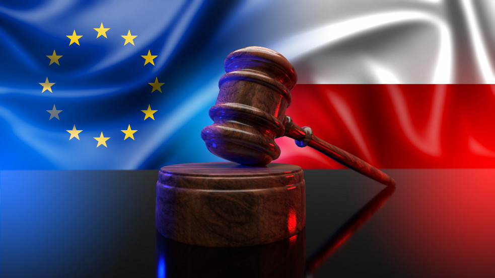 Az Európai Parlament szerint a lengyel alkotmánybíróság illegitim