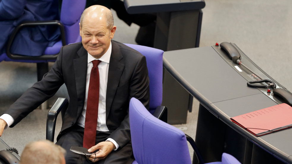 Scholz Macronnal és Draghival látogathat el Kijevbe