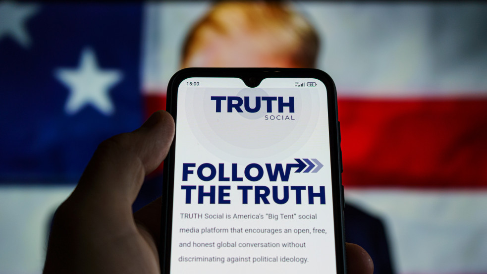 Elstartolt Trump vadiúj közösségi alkalmazása, a Truth Social
