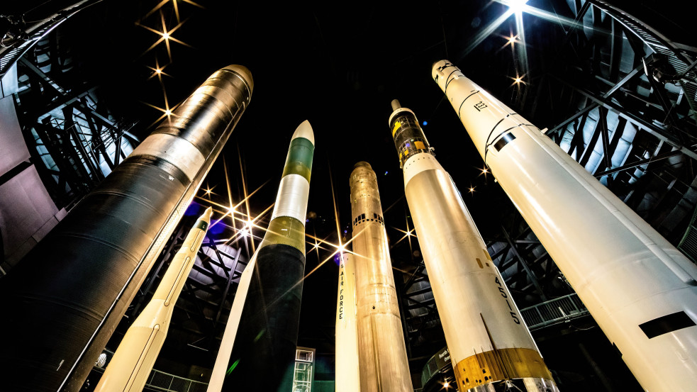 Bloomberg: Taktikai atomfegyvert vethet be Moszkva