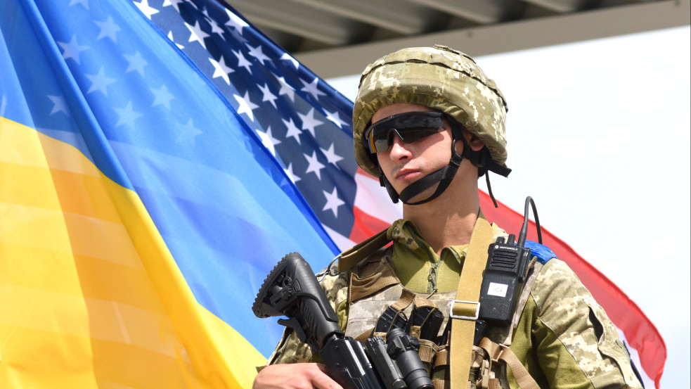 Újraindult az amerikai fegyverellátás Ukrajnába