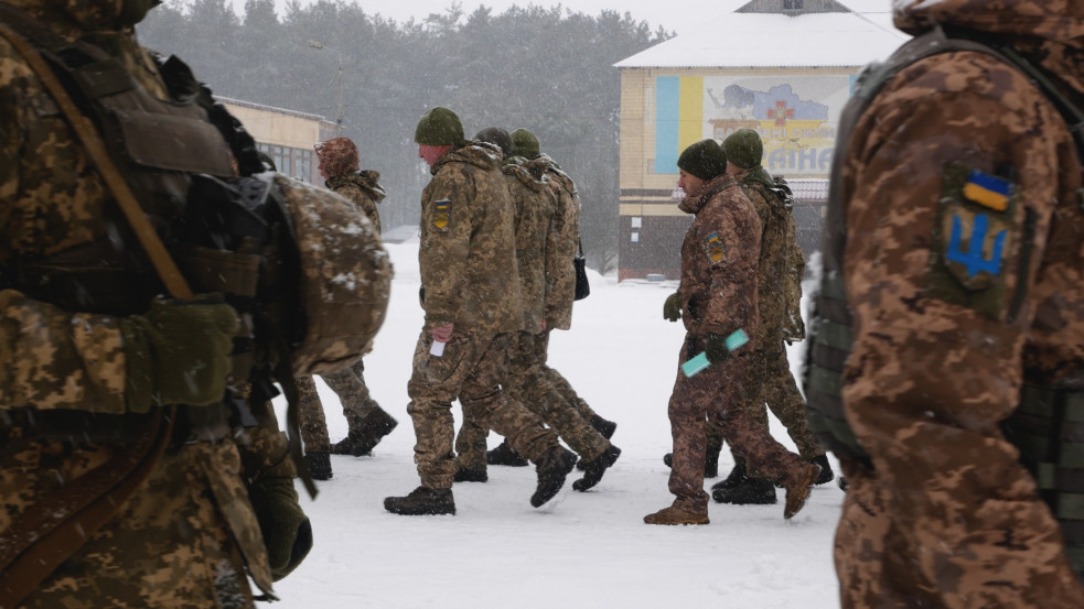 Brit önkéntes: ágyútölteléknek szántak bennünket az ukránok