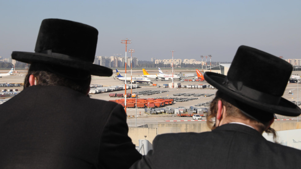 Izrael kész 42 ezernél is több turistát evakuálni, ha beindulna a háború Iránnal