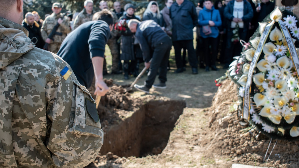 Több száz holttestre bukkantak az ukrajnai Bucsában: összeülhet az ENSZ Biztonsági Tanács