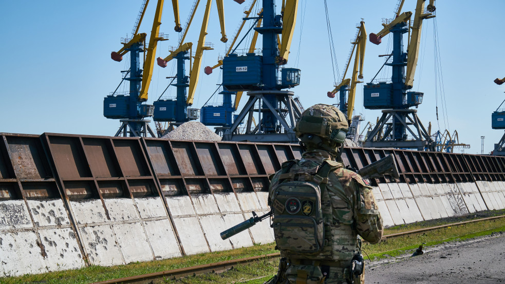   Kiderült, hol tartják fogva az Azovsztalnál kapitulált katonákat – külföldiek is vannak közöttük