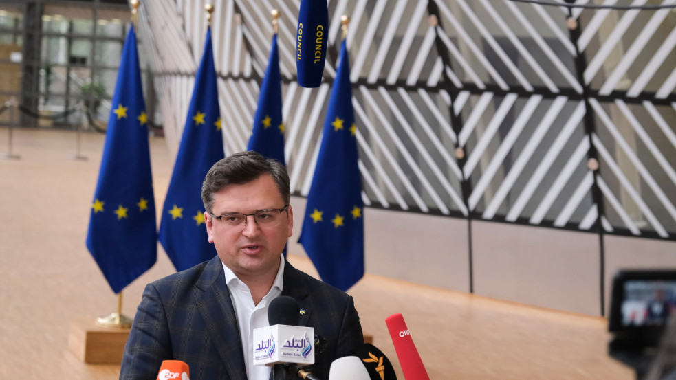 Ukrajna csalódott Magyarországban, és felszólította az EU-t