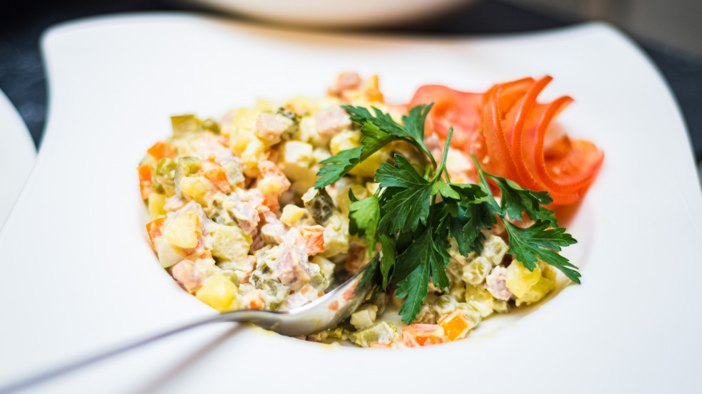 Megdöbbenést váltott ki az orosz saláta a NATO-csúcson