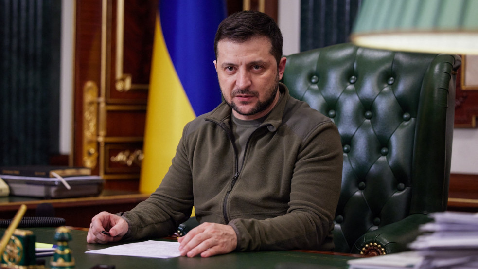 Zelenszkij aláírt egy rendeletet, mely szerint Ukrajna nem tárgyalhat Putyinnal