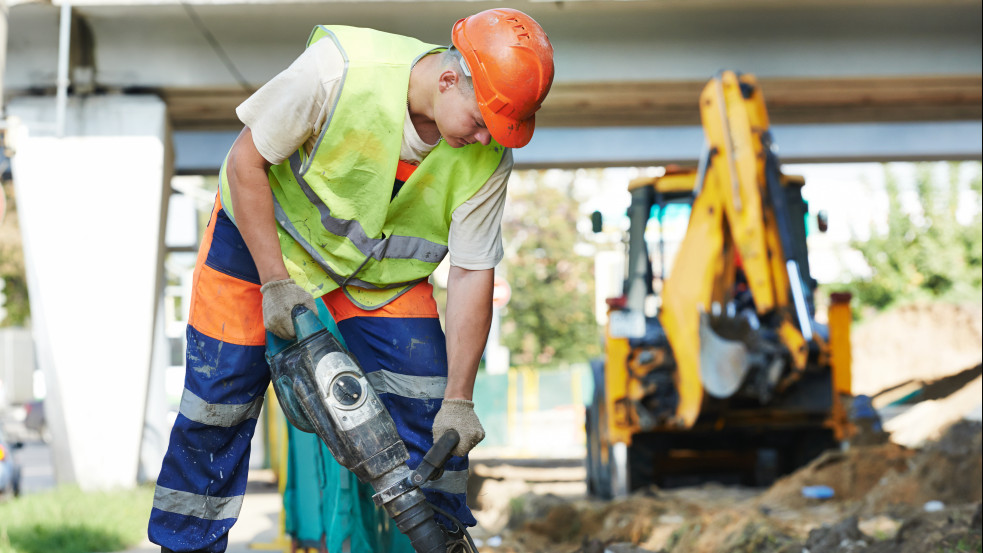 Az orosz-ukrán háború stagnálást vált ki az építőiparban