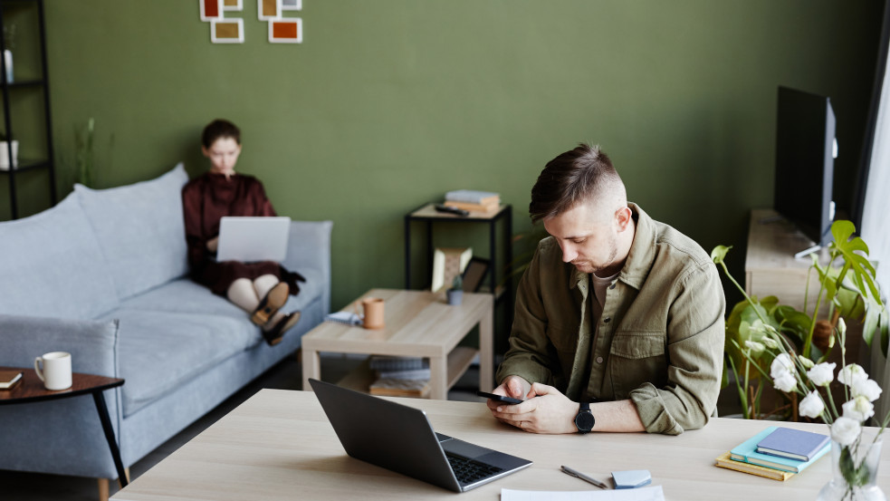 Ebből a felmérésből is kiderül, mennyivel többet netezünk, mint pár éve 