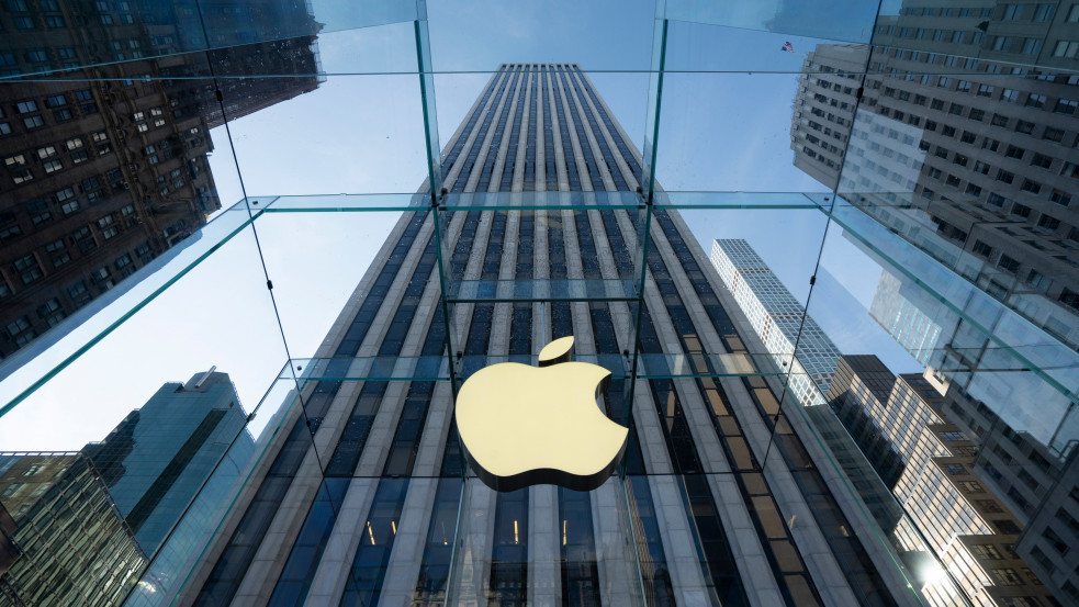 Ijesztő: Összesen 2 milliárd forintot szedett le csak úgy az Apple a bankszámláinkról
