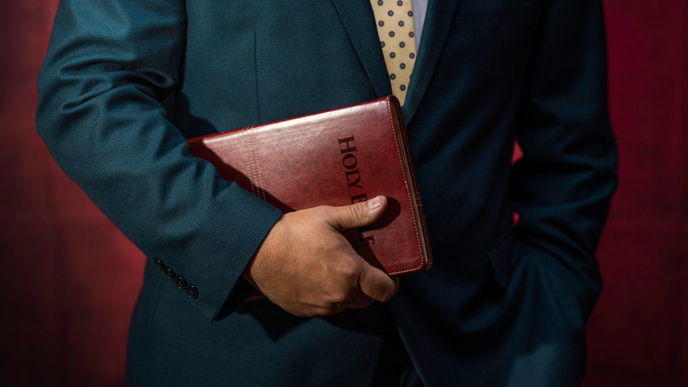 Felmérés: Egyre kevesebben bíznak a lelkészekben Amerikában