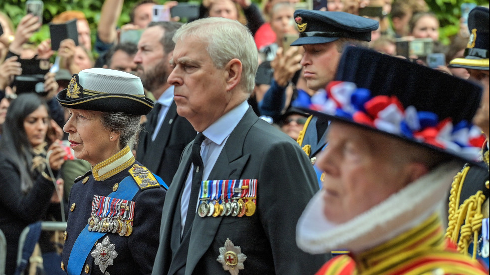 Drámai születésnap: Letartóztatták Andrew volt herceget