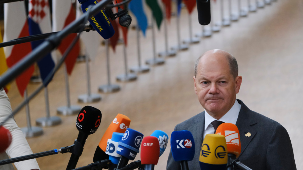 Scholz szerint Oroszországot is feltétlenül meg kell hívni a következő békekonferenciára