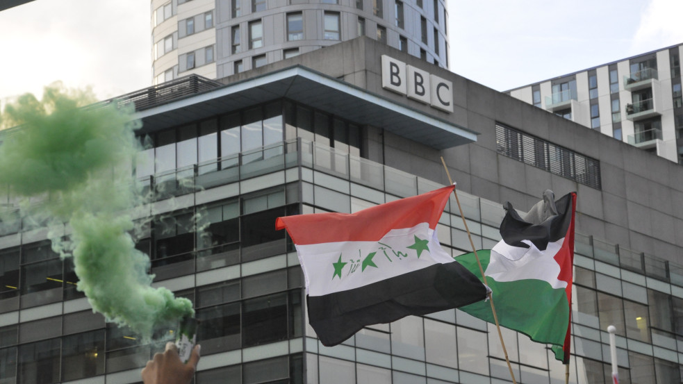 Botrány: a BBC 1500-szor sértette meg saját szerkesztési irányelveit, hogy befeketítse Izraelt