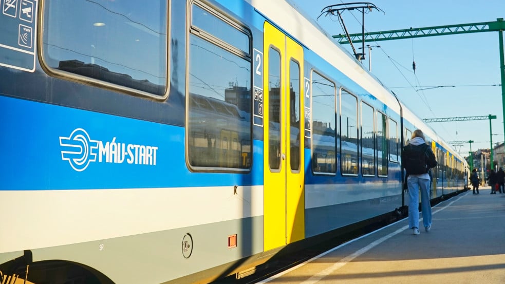 Már az első három napban 10 milliót fizetett ki a MÁV az utasoknak a késések miatt