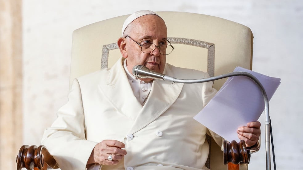 A Vatikán szerint a nemváltó műtétek sértik az emberi méltóságot