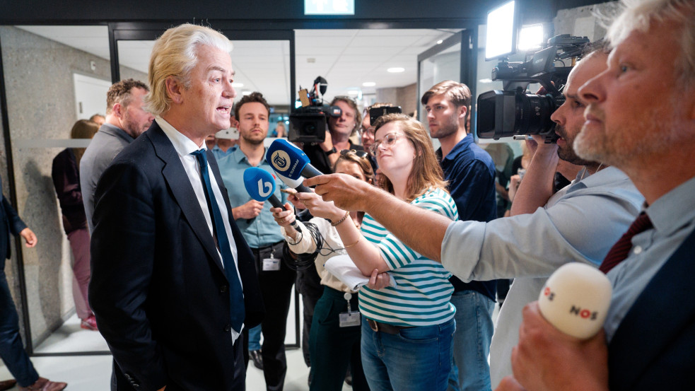 Összeomlott a holland kormánykoalíció, Wilders-ék kilépnek a kormányból