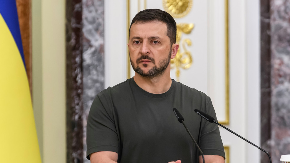 „Megadjuk a címét a katonáinknak” – Zelenszkij kemény üzenetet küldött az uniós kölcsönt blokkoló „személynek”