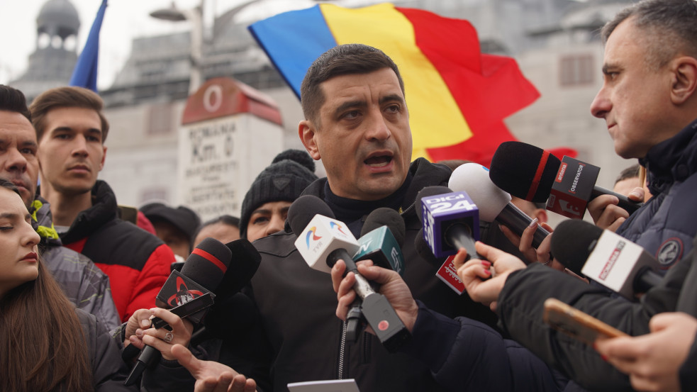 Érvényteleníttetni akarja a román választási eredményeket George Simion