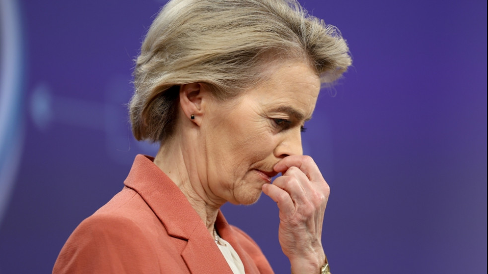 Rendkívüli: bizalmatlansági szavazással nézhet szembe Ursula von der Leyen