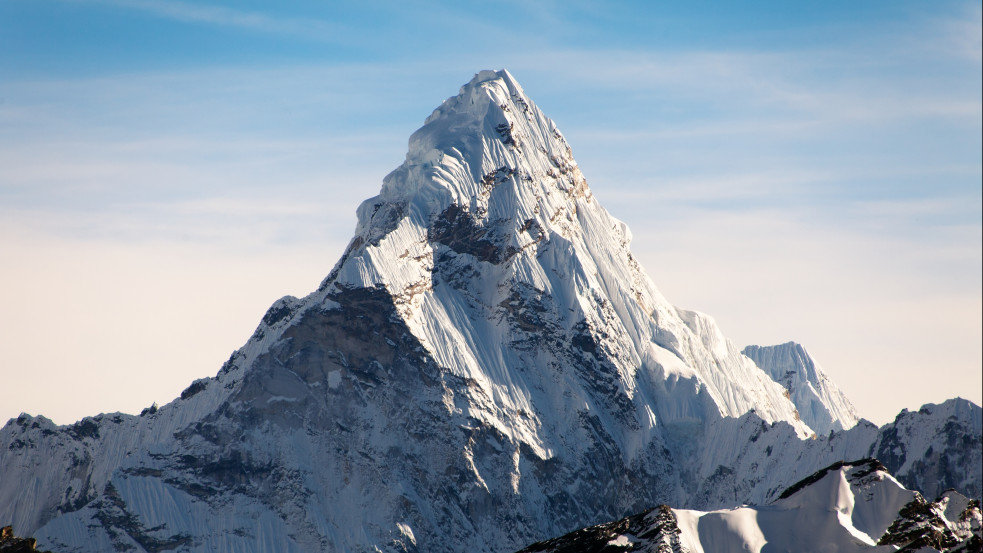 Elérte a Mount Everestet is a klímaváltozás: megsemmisülhet a legmagasabban fekvő gleccser