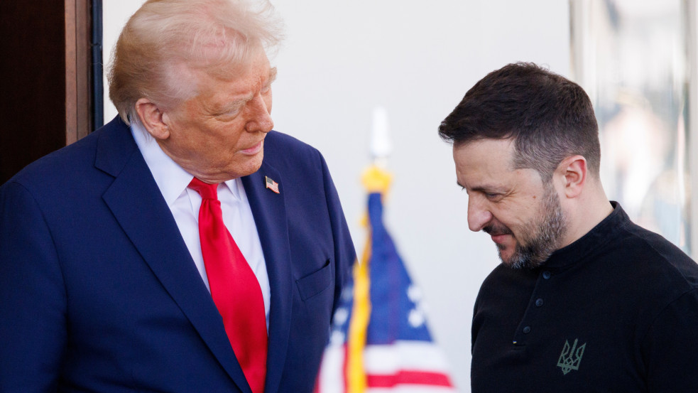Trump szerint Zelenszkij szélhámos, más vezető kell