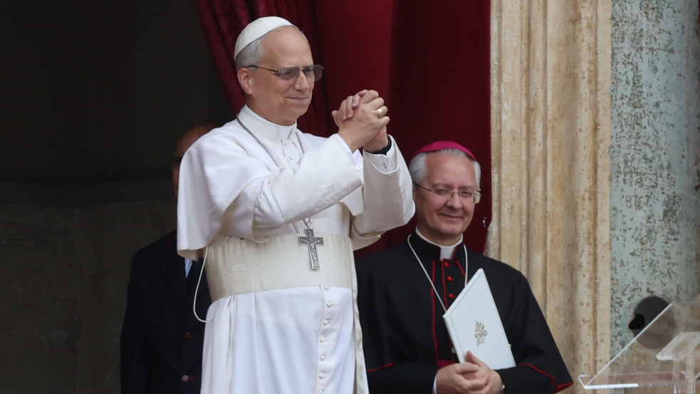 Leó pápa transzférfiakkal ebédelt a Vatikánban