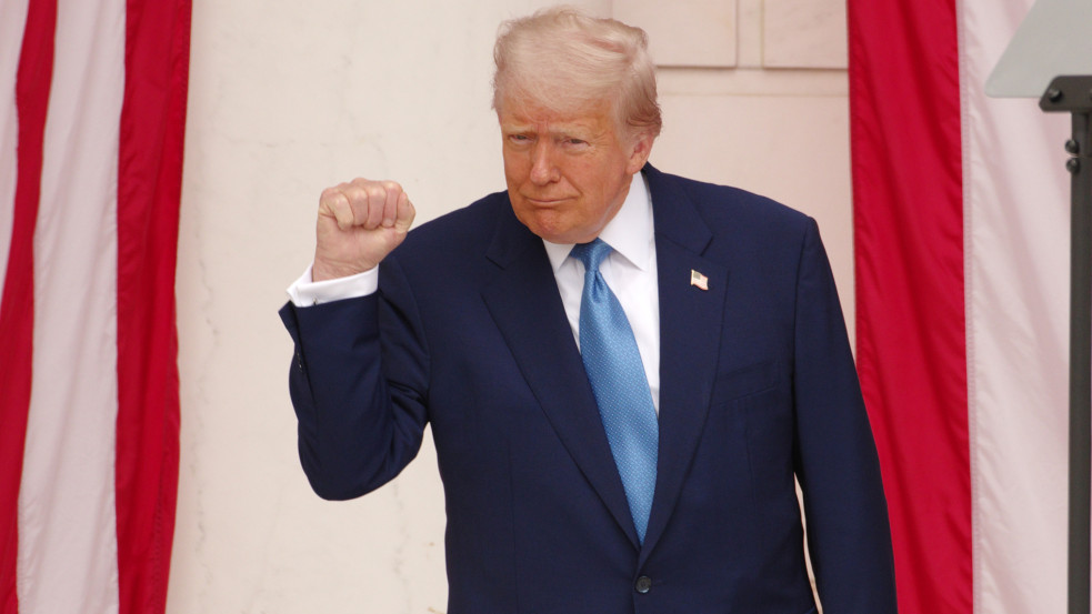 Ketrecharcot rendeznek a Fehér Házban Trump születésnapja alkalmából