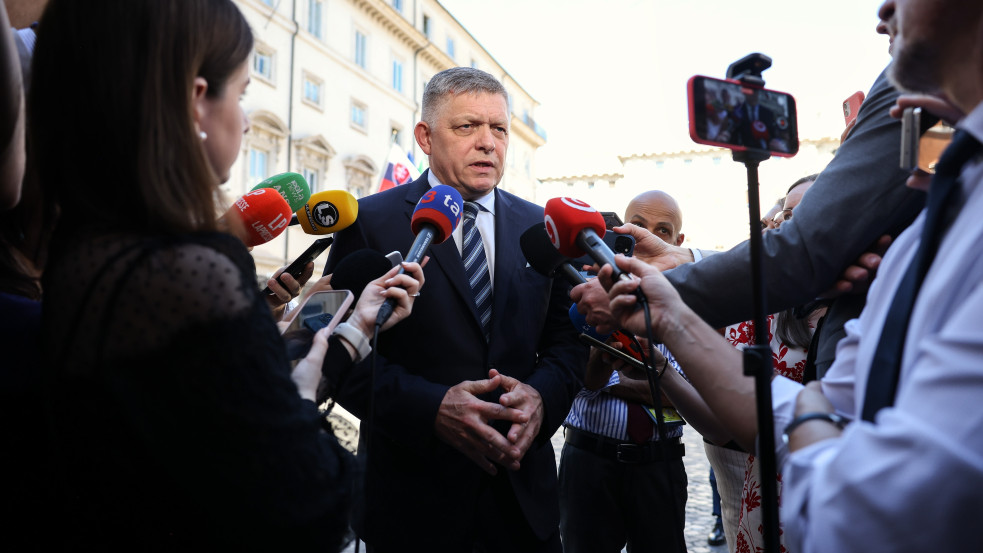 Fico szembeszáll Brüsszellel a melegházasság ügyében