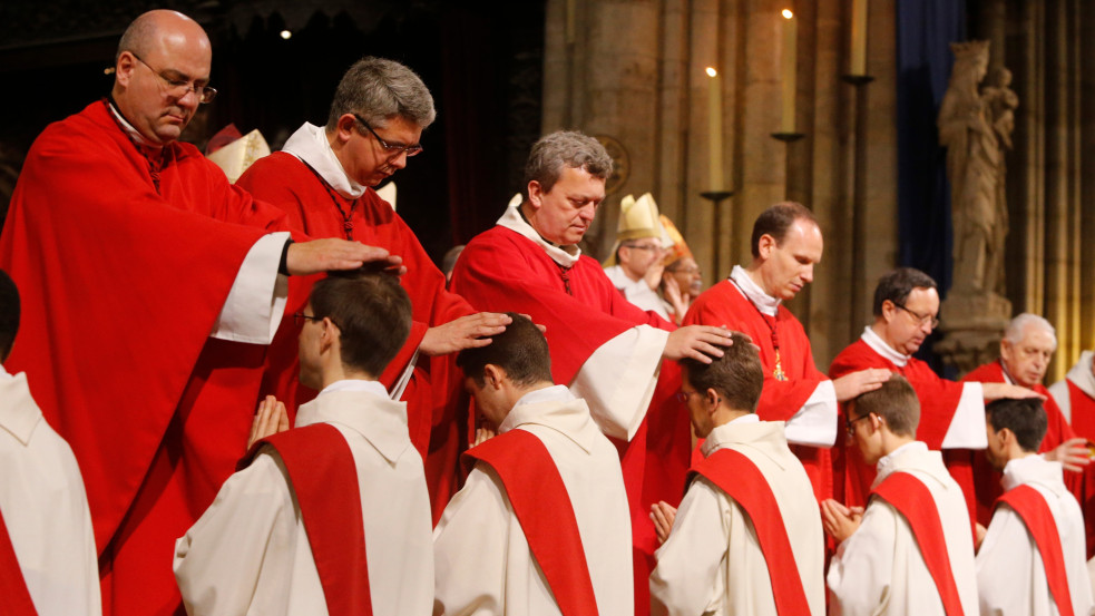 Ökumenikus egyezménnyel bénítják az evangelizációt a történelmi egyházak Olaszországban