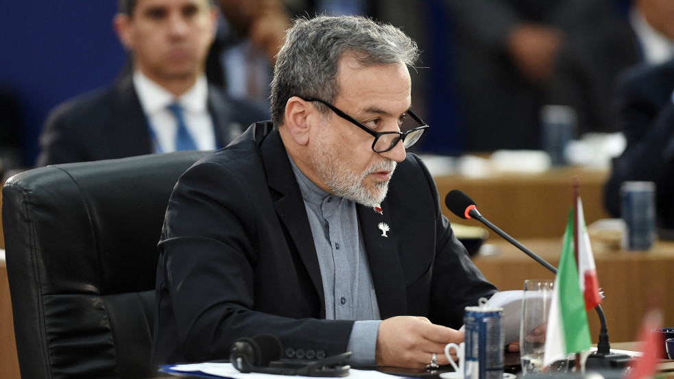 Irán külügyminisztere szerint Amerikának fel kell adnia „túlzó követeléseit” - Trumpot tájékoztatták a katonai lehetőségeiről 