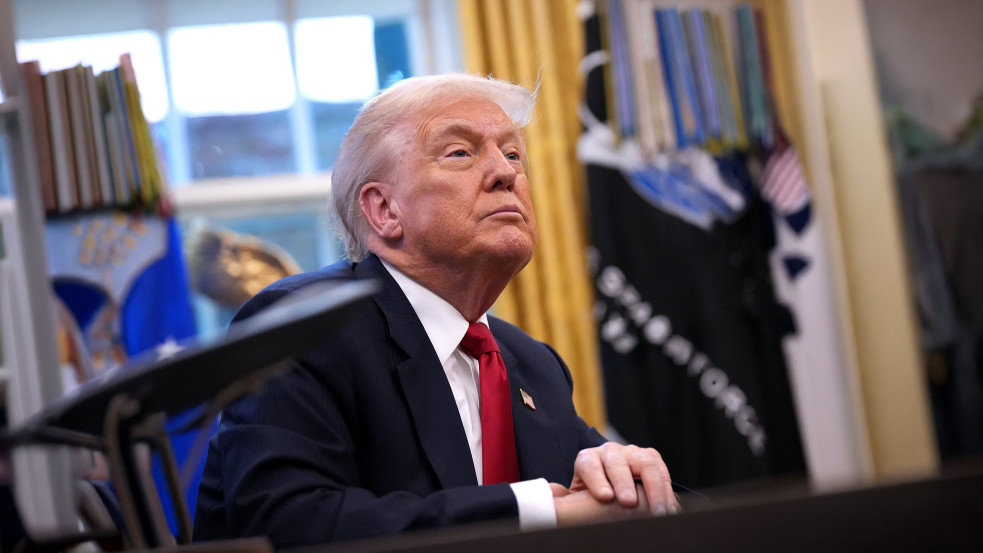 Elmaradhat az amerikai beavatkozás: Trump szerint Irán „abbahagyta az öldöklést”