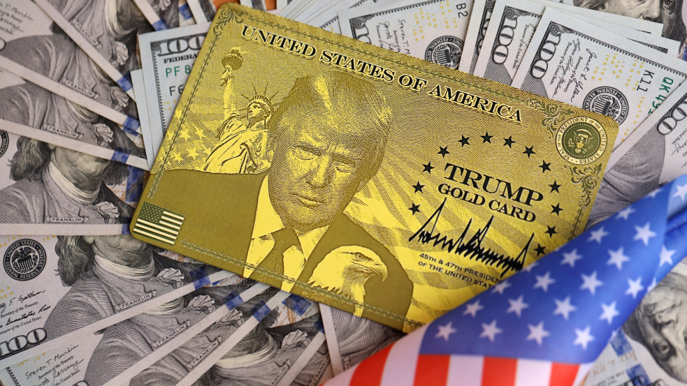 Haldoklik a dollár, kilőtt az aranyár