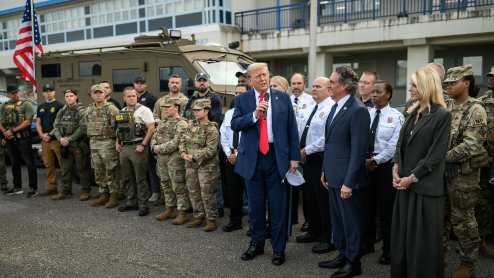 Trump átirányítja az ukrajnai fegyvereket a Közel-Keletre