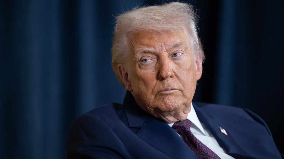 „Azután rengeteg bomba kezd el hullani” – üzente Trump Iránnak