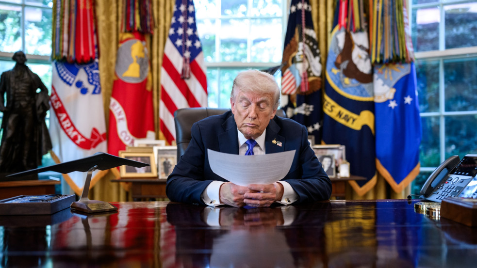 Trump az Ószövetségből fog felolvasni Amerika függetlenségének 250. évfordulója alkalmából