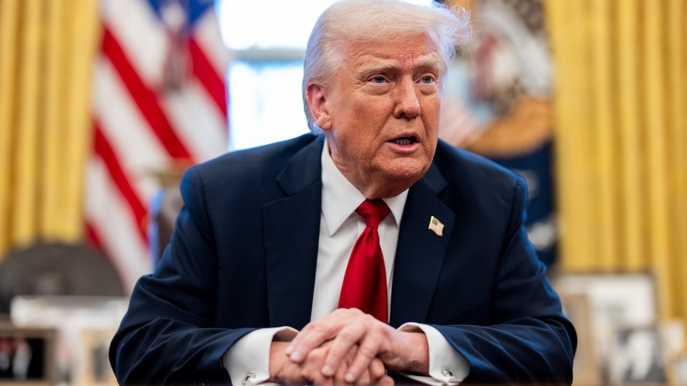 Trump: Hamarosan bombázni fogjuk Irán erődített nukleáris létesítményét