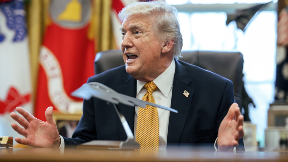 Trump 2 hetes tűzszünetet jelentett be Iránnal