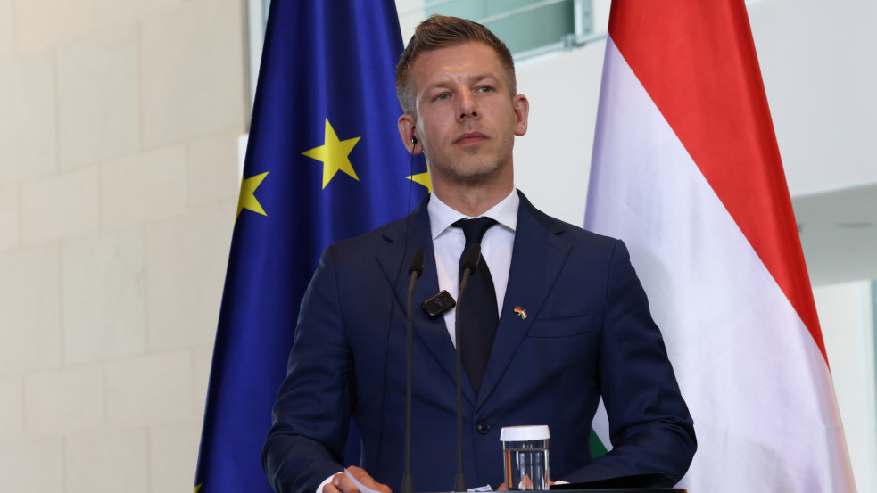 Magyar Péter a NATO-csúcson egyeztetett Zelenszkijjel
