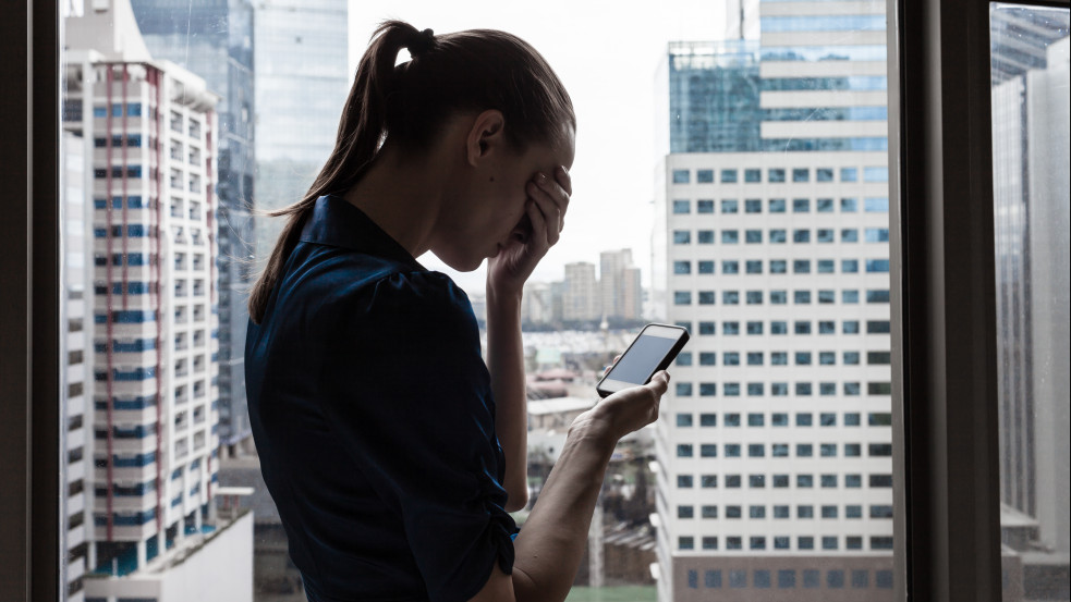 Súlyos testi és lelki problémákhoz vezethet a negatív hírek folyamatos olvasása - állítja egy friss tanulmány