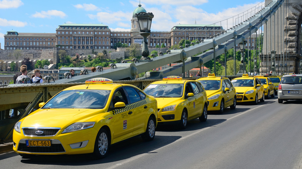 Mától brutálisan drágul a taxizás Budapesten
