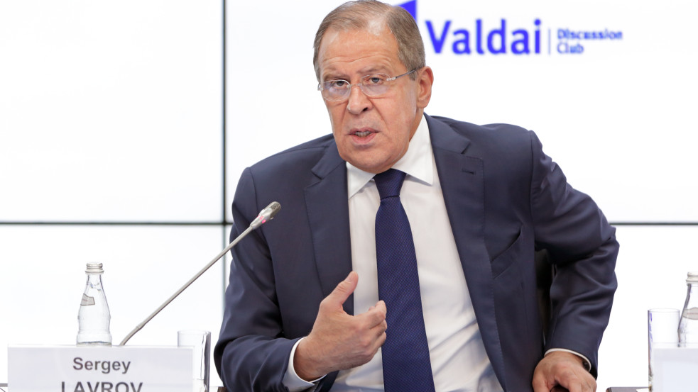Lavrov szerint nem Zelenszkijjel kell tárgyalni, hanem azokkal, akik utasítják