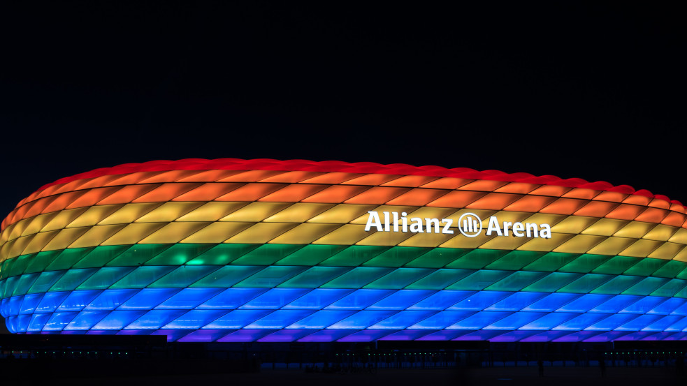 A foci Eb alatt szivárványszínű lesz a müncheni stadion két napra